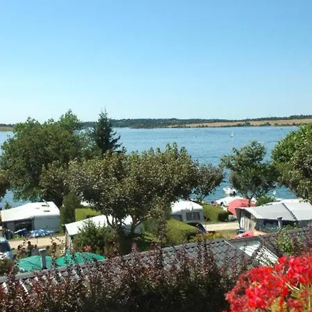 Mobil Confortable Pour 5 Pers, Terrasse, Cuisine Equipee - Api-1-52-424 *