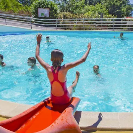 Mobil Confortable Pour 5 Pers, Terrasse, Cuisine Equipee - Api-1-52-424 Кемпинг