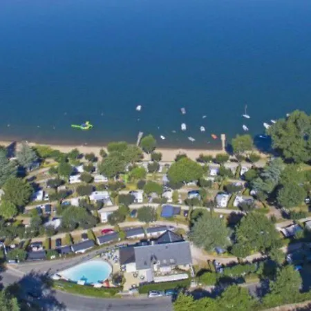 Campsite Mobil Confortable Pour 5 Pers, Terrasse, Cuisine Equipee - Api-1-52-424