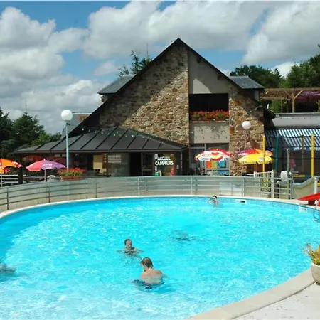 Mobil Confortable Pour 5 Pers, Terrasse, Cuisine Equipee - Api-1-52-424 Salles-Curan